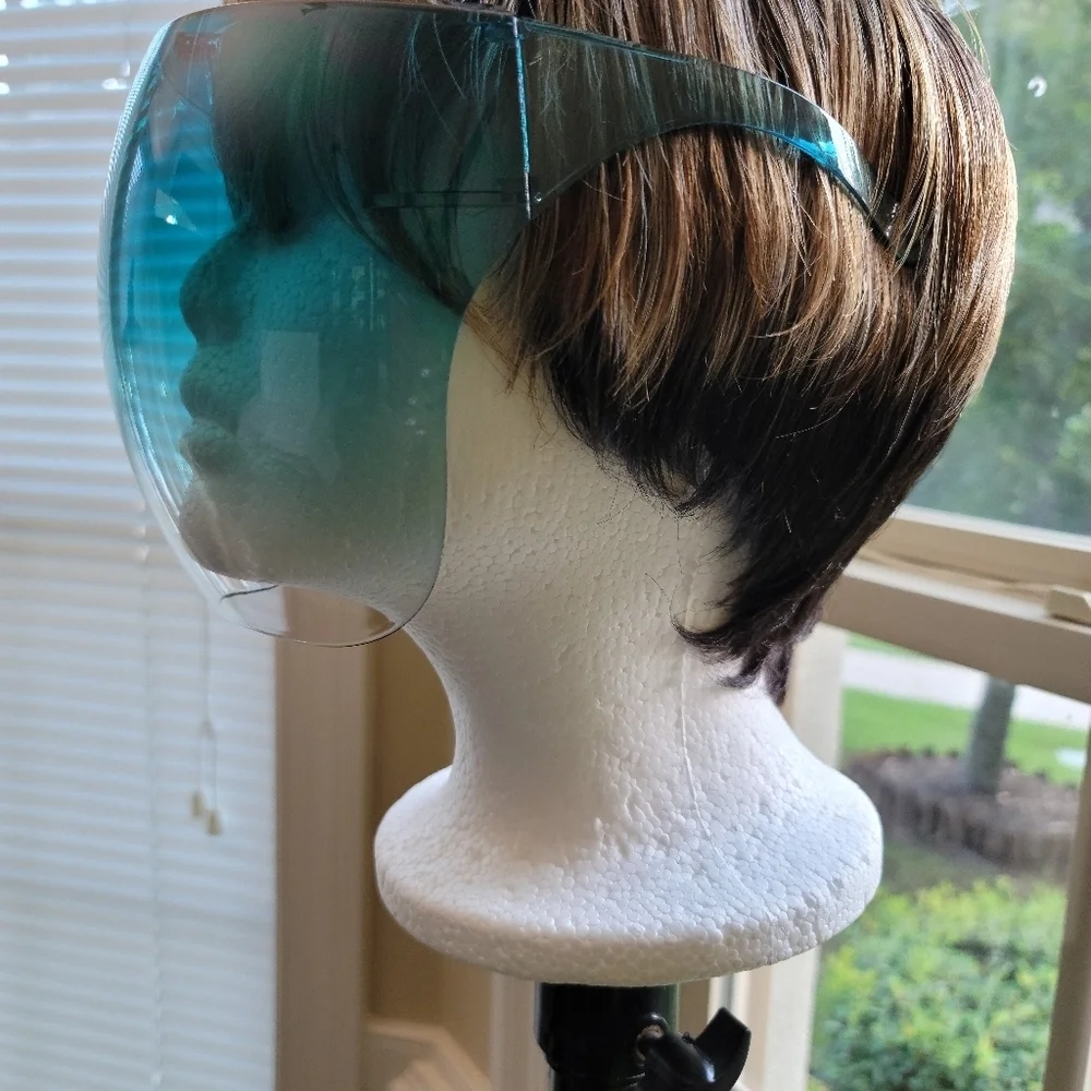 Face mask/shield tinted Blue‎ Ombre